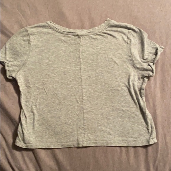 plain grey cropped top - Picture 2 of 3
